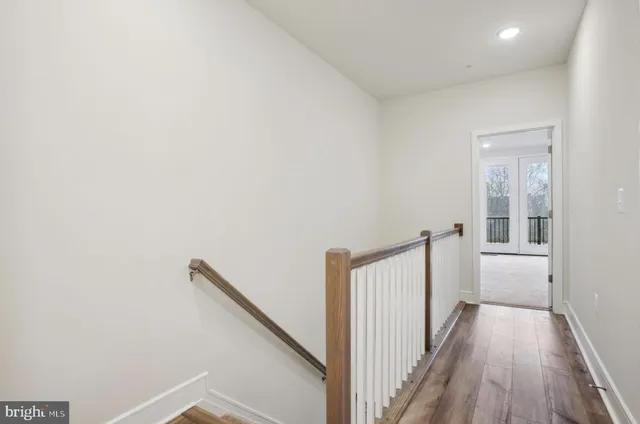 $549,900 | 43234 Farringdon Square, Ashburn, VA 20148