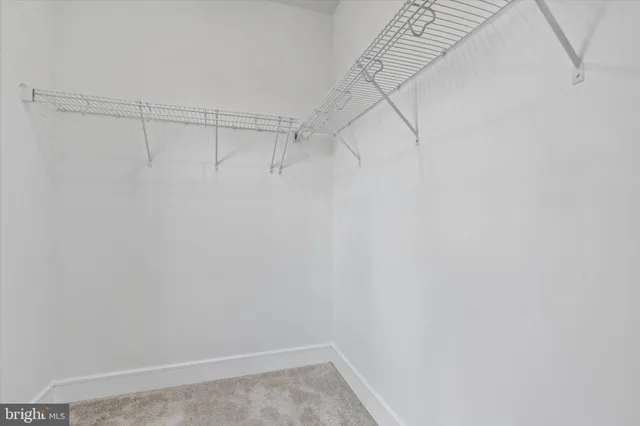 $549,900 | 43234 Farringdon Square, Ashburn, VA 20148