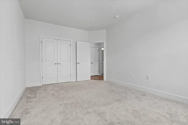 $549,900 | 43234 Farringdon Square, Ashburn, VA 20148