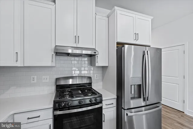 $549,900 | 43234 Farringdon Square, Ashburn, VA 20148