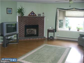 506 Pusey Mill Road Lincoln University, PA 19352 - Photo 6 of 12 Living Room