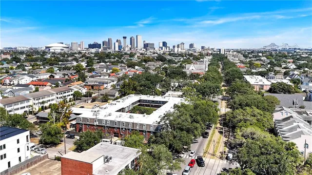 $375,000 | 3201 St Charles Avenue, Unit 313, New Orleans, LA 70115