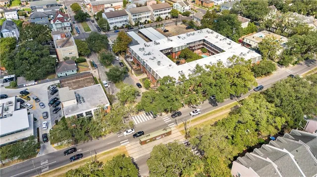 $375,000 | 3201 St Charles Avenue, Unit 313, New Orleans, LA 70115