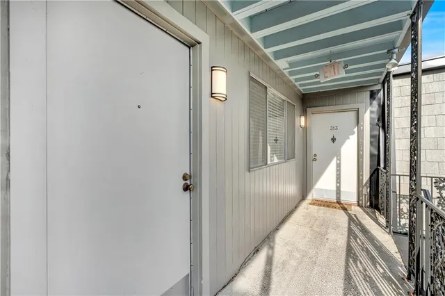 $375,000 | 3201 St Charles Avenue, Unit 313, New Orleans, LA 70115