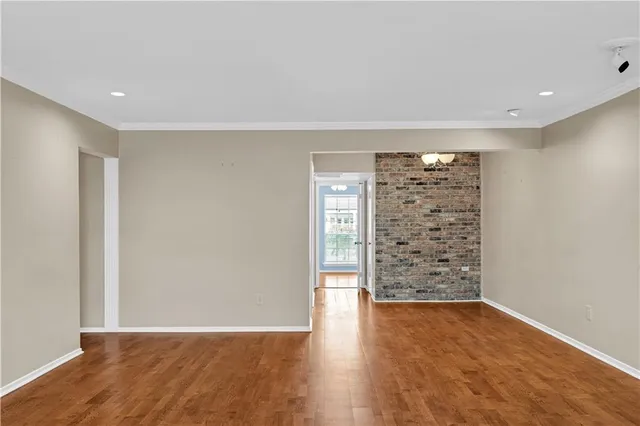 $375,000 | 3201 St Charles Avenue, Unit 313, New Orleans, LA 70115