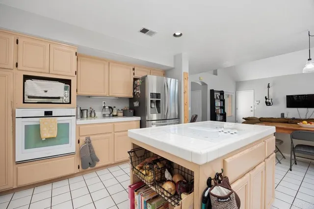 $929,000 | 5202 Via Tizon, Oceanside, CA 92057