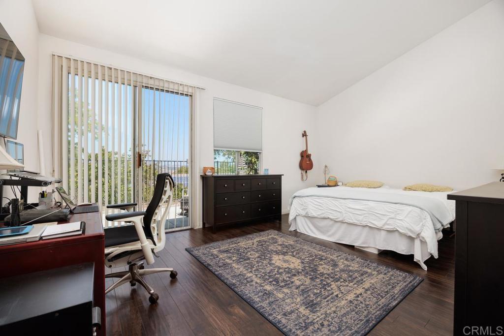 5202 Via Tizon Oceanside, CA 92057 - Photo 13 of 30 Primary Bedroom