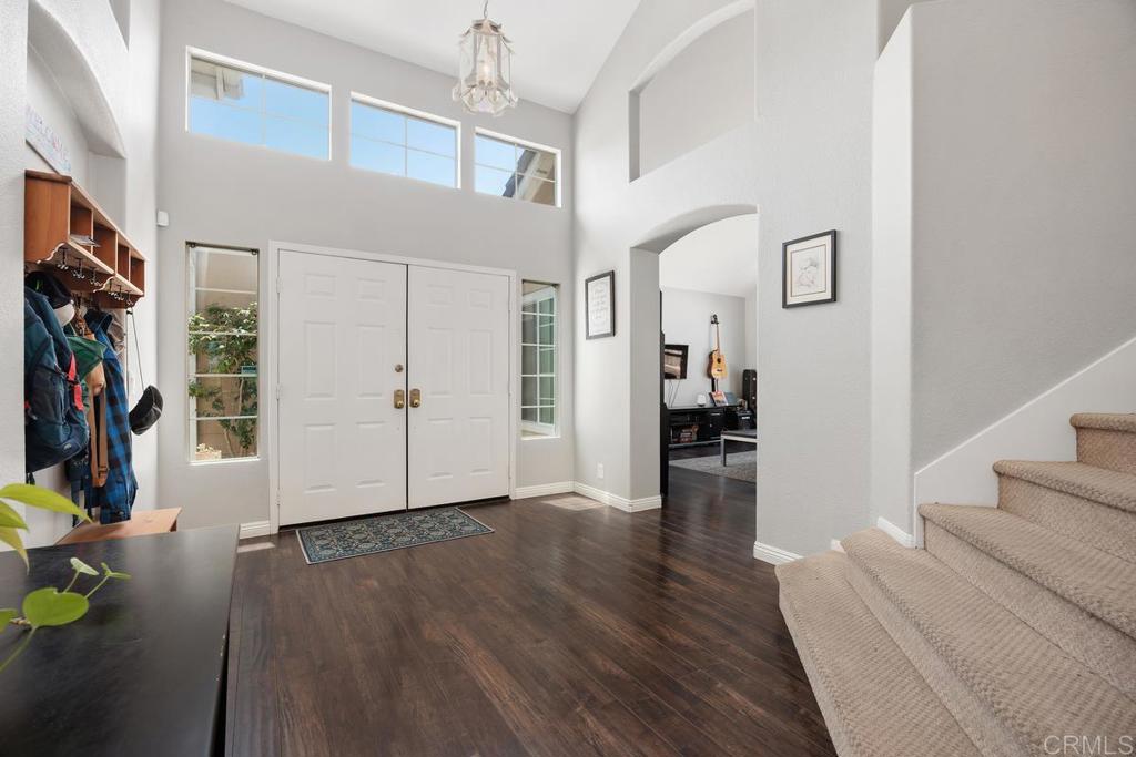 5202 Via Tizon Oceanside, CA 92057 - Photo 15 of 30 Entry