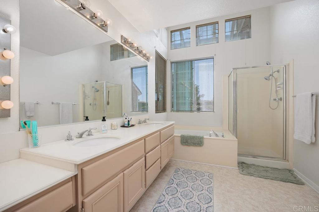 5202 Via Tizon Oceanside, CA 92057 - Photo 19 of 30 Primary Bathroom