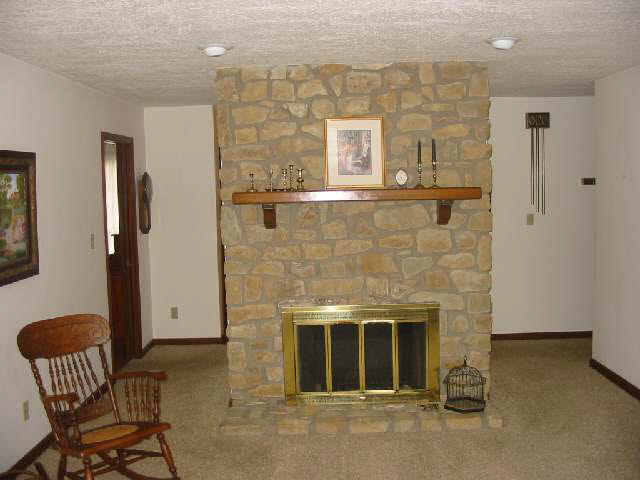 3411 Hermitage Road Vincennes, IN 47591 - Photo 3 of 9 Gallery Image 3