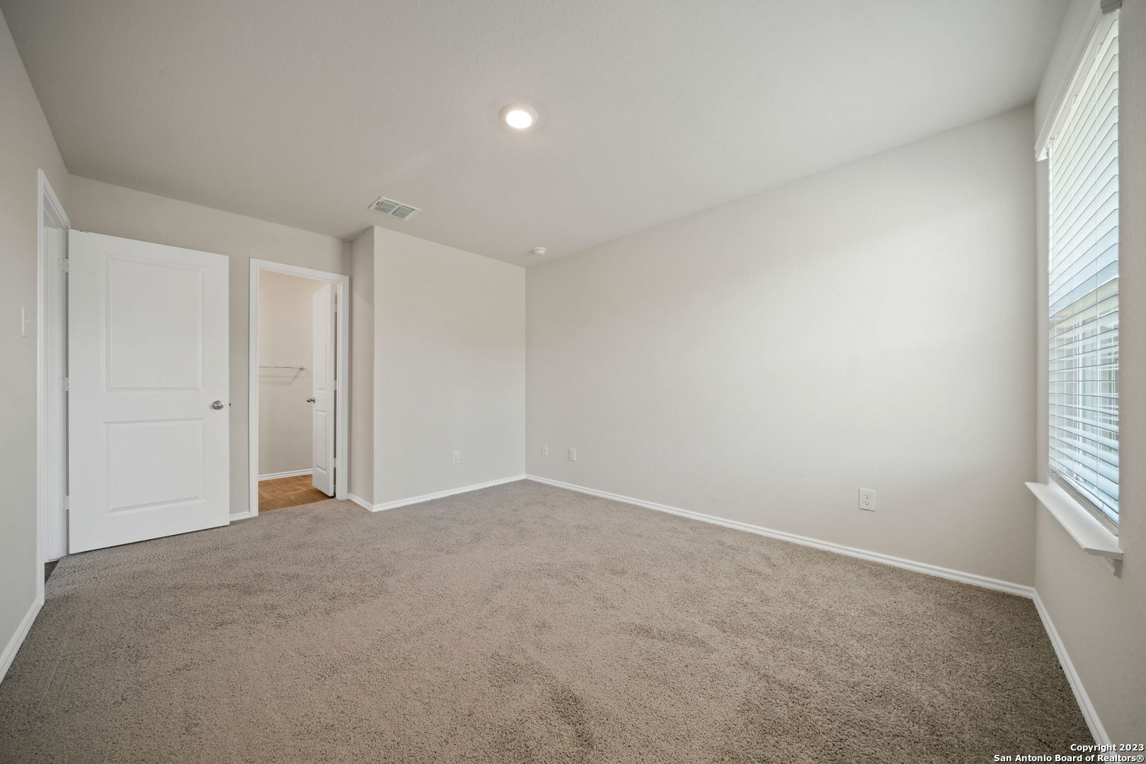 5830 Kendall Prairie Converse, TX 78109 - Photo 15 of 25 an empty room with windows