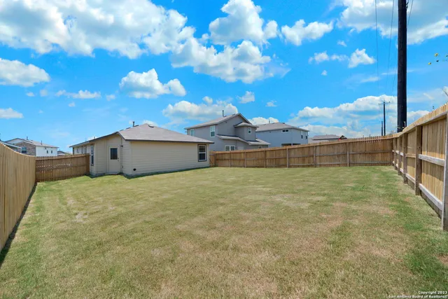 $1,595 | 5830 Kendall Prairie, San Antonio, TX 78244