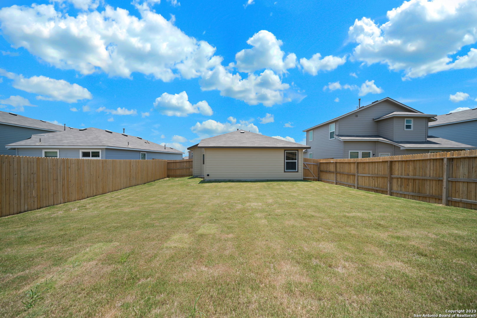 5830 Kendall Prairie Converse, TX 78109 - Photo 24 of 25 a view of a backyard
