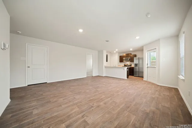 $1,595 | 5830 Kendall Prairie, San Antonio, TX 78244