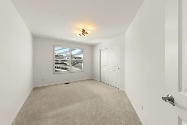 $875,000 | 2534 Leander Court, Woodridge, IL 60517