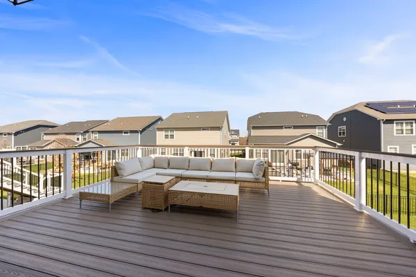 $875,000 | 2534 Leander Court, Woodridge, IL 60517