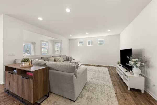 $875,000 | 2534 Leander Court, Woodridge, IL 60517