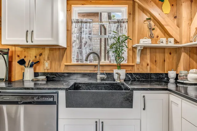 $799,000 | 84 Dewmar Lane, Union, ME 04862