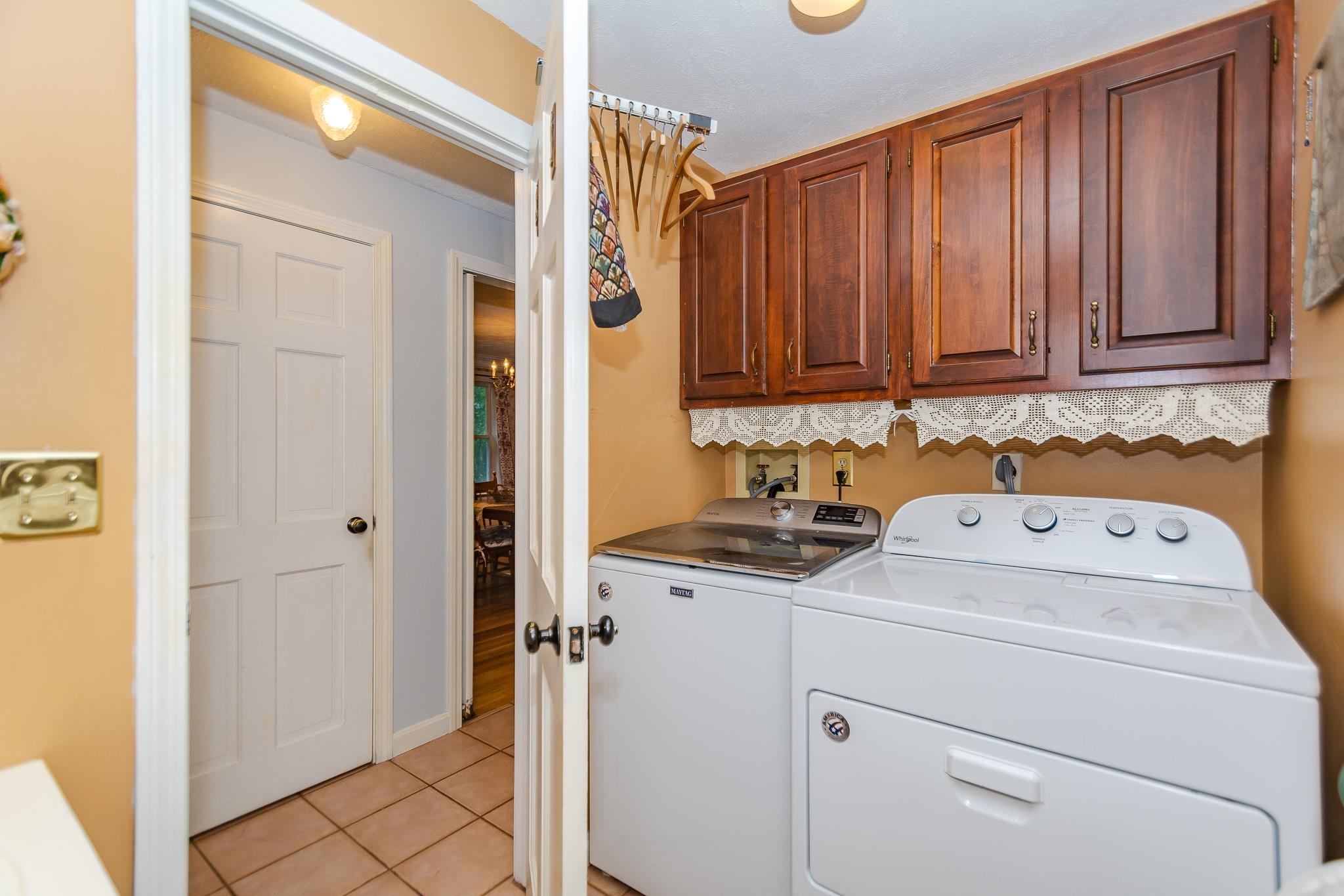 93 Wheel Wright Road Hampstead, NH 03841 - Photo 18 of 39 Gallery Image 18