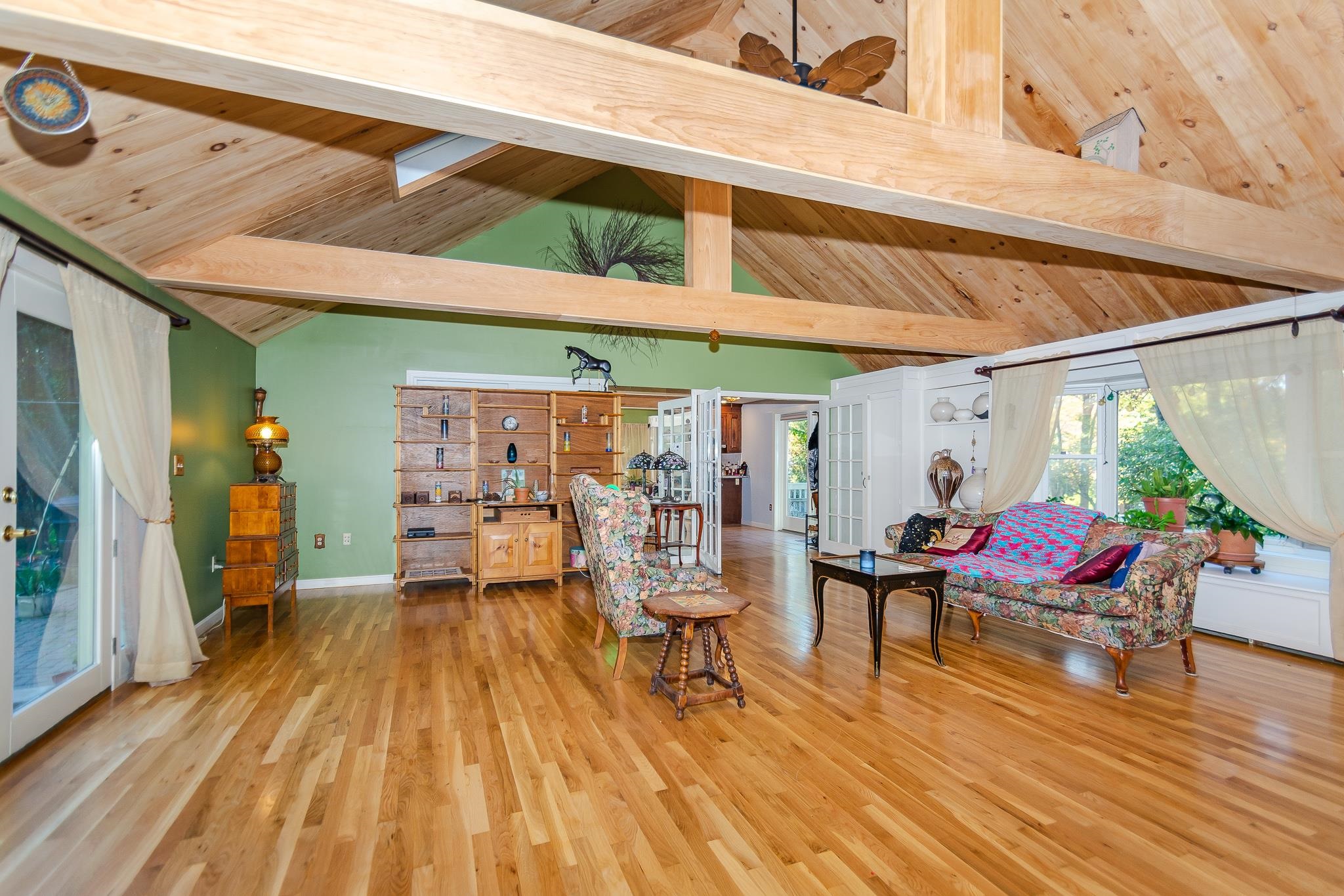 93 Wheel Wright Road Hampstead, NH 03841 - Photo 8 of 39 Gallery Image 8