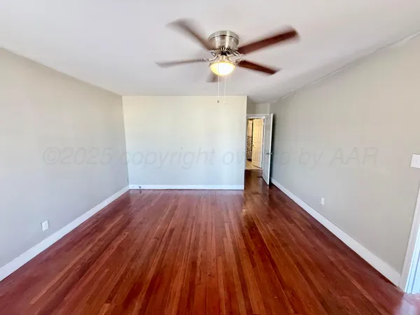 $98,000 | 1409 El Paso Street, Wellington, TX 79095