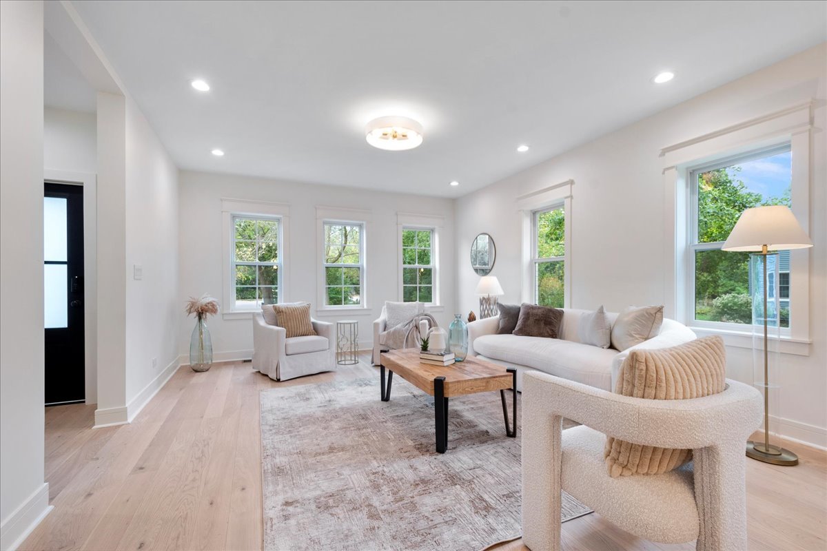 1302 Waukegan Road Northbrook, IL 60062 - Photo 13 of 75 Gallery Image 13