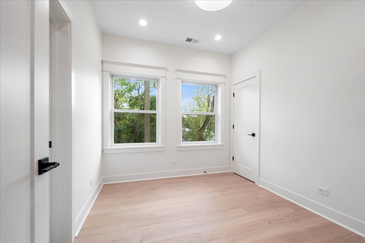 1302 Waukegan Road Northbrook, IL 60062 - Photo 46 of 75 Gallery Image 46