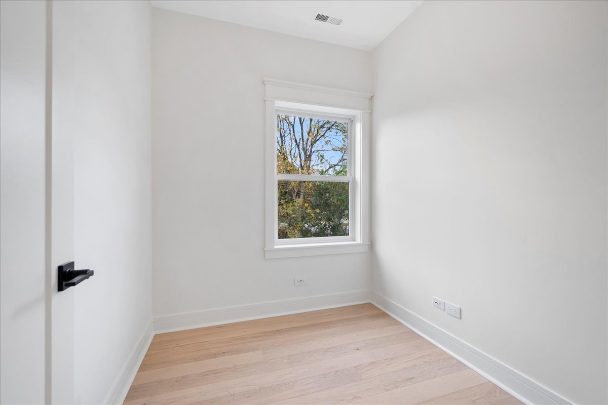 1302 Waukegan Road Northbrook, IL 60062 - Photo 55 of 75 Gallery Image 55