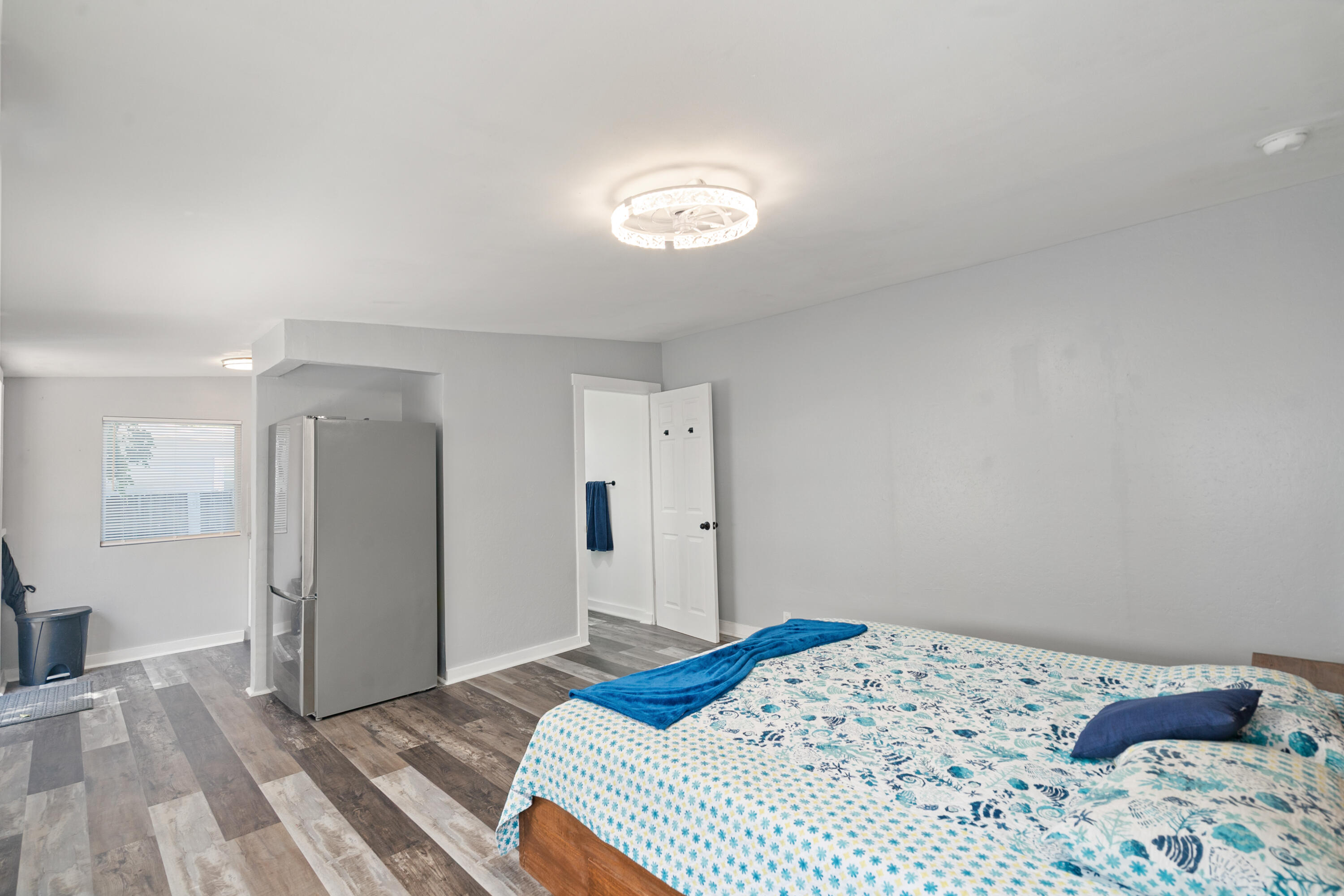 271 Ryan Avenue Key Largo, FL 33037 - Photo 31 of 58 a bedroom with a bed and a window