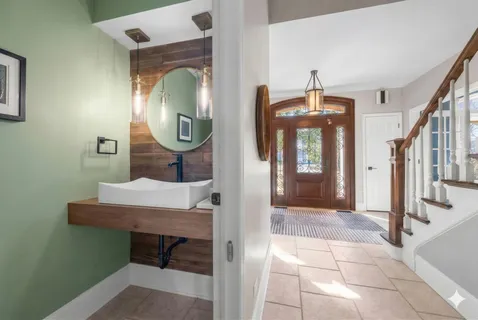 $1,149,000 | 1087 Highland Avenue, Lake Forest, IL 60045