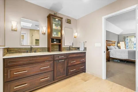 $1,149,000 | 1087 Highland Avenue, Lake Forest, IL 60045