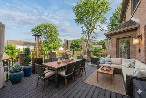 $1,149,000 | 1087 Highland Avenue, Lake Forest, IL 60045