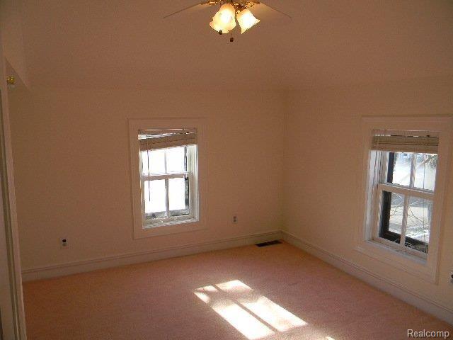 160 Benjamin Street Romeo, MI 48065 - Photo 13 of 17 DSCN5927.JPG