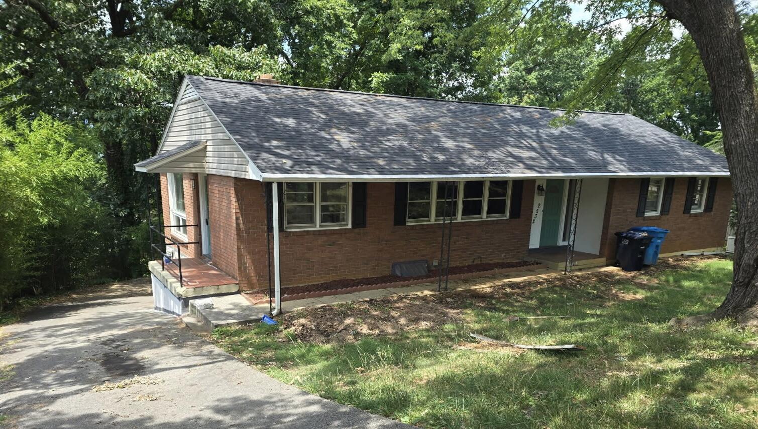 2532 Roundtop Road Northwest Roanoke, VA 24012 - Photo 1 of 1 Property Picture