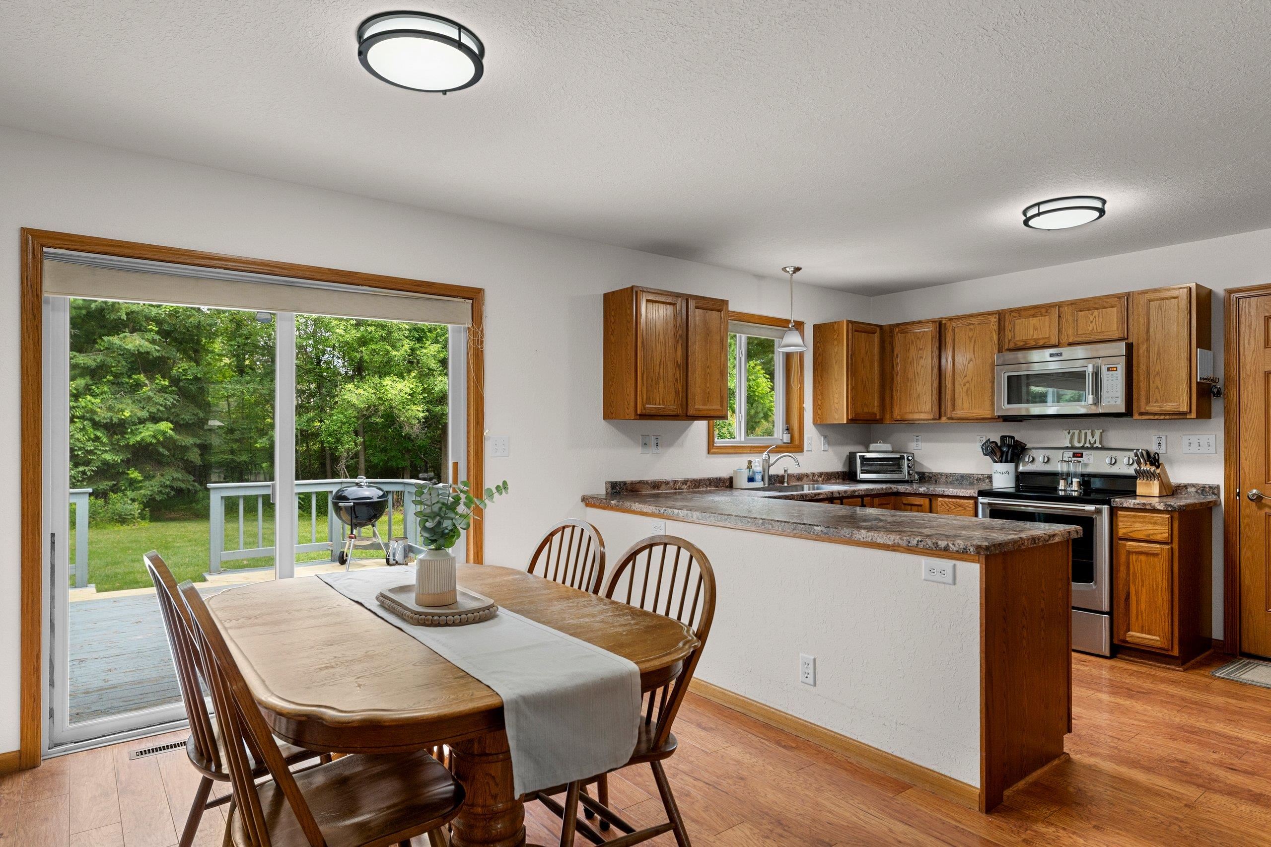 1218 Rosa Avenue Crivitz, WI 54114 - Photo 8 of 53