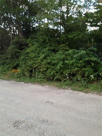 22 Wilson Road Marion, MA 02738 - Photo 2 of 3 Gallery Image 2