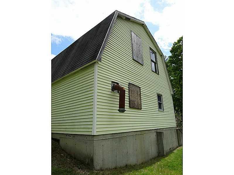 110 Gore Road Oxford, ME 04270 - Photo 23 of 34 Parking Lot/Garage.