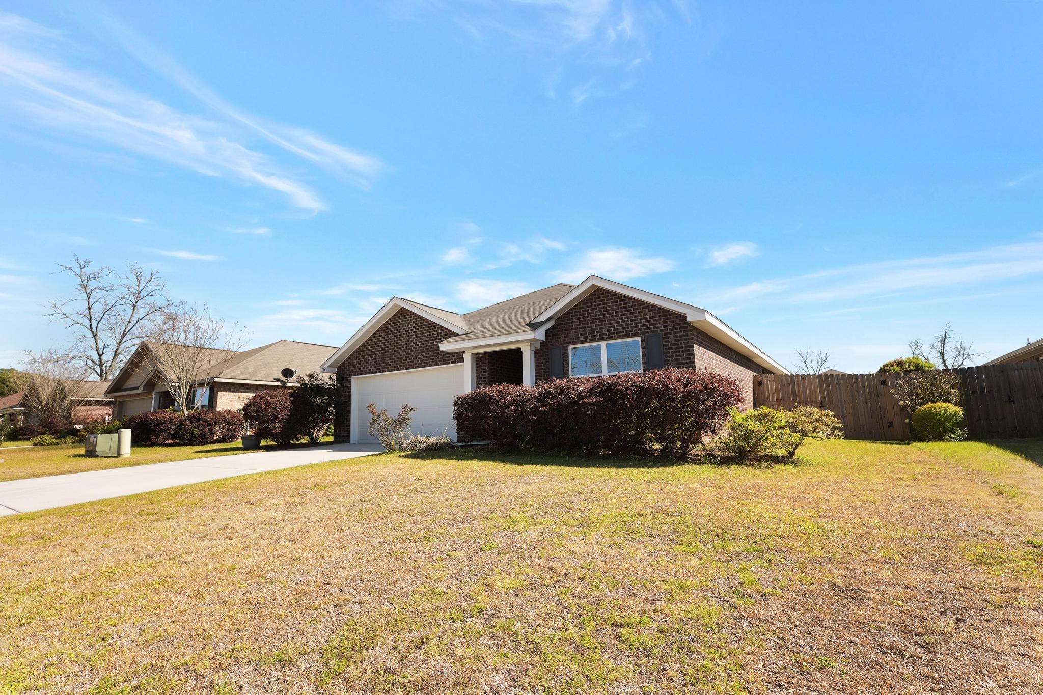 1700 Abbey Loop Foley, AL 36535 - Photo 2 of 40
