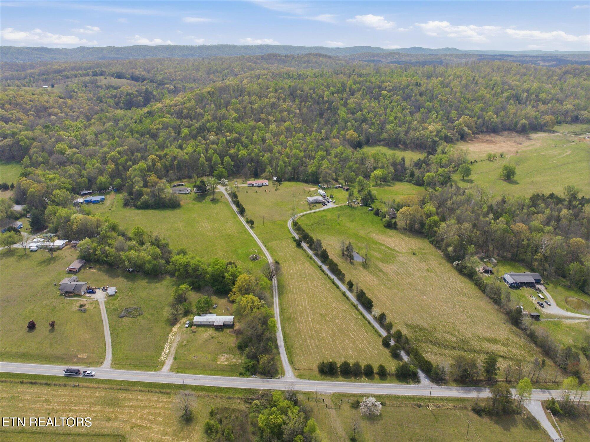 2777 River Road Ten Mile, TN 37880 - Photo 2 of 5 38-2779-River-Rd-Ten-Mile-TN-38
