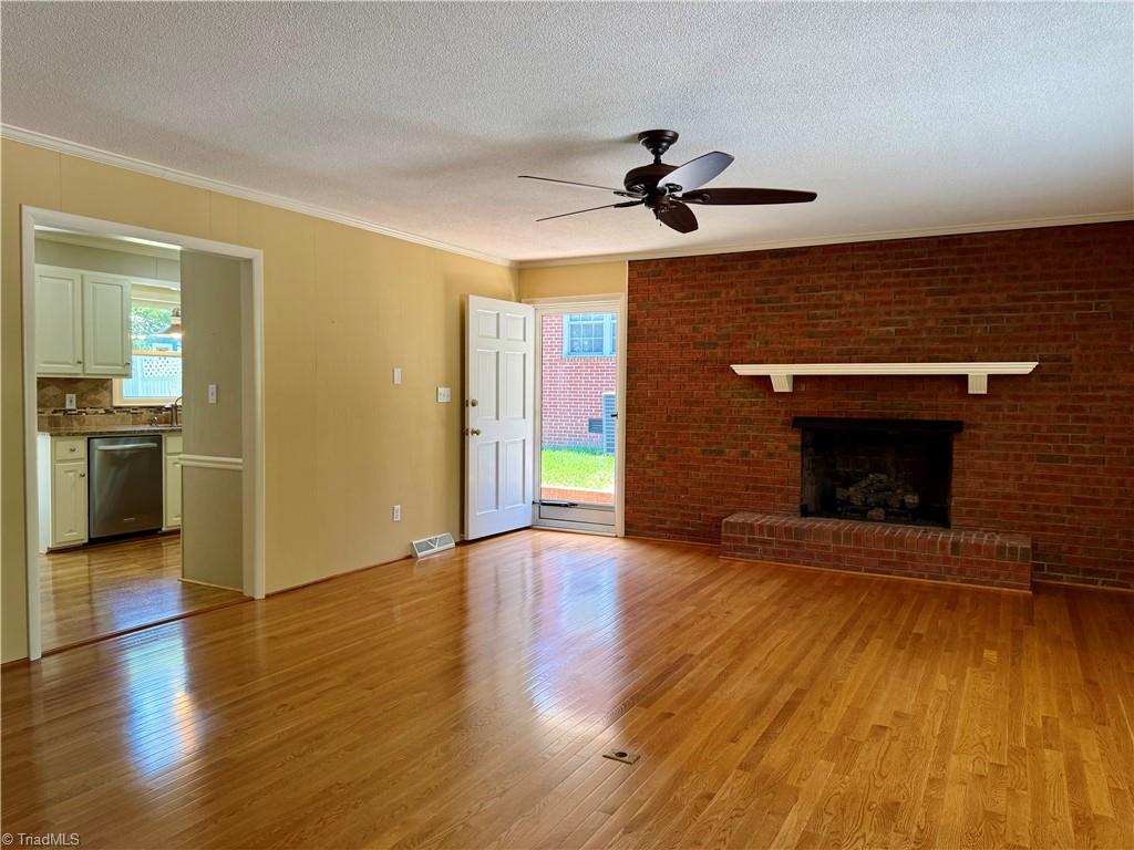 111 Ridgewood Drive Lexington, NC 27292 - Photo 8 of 32