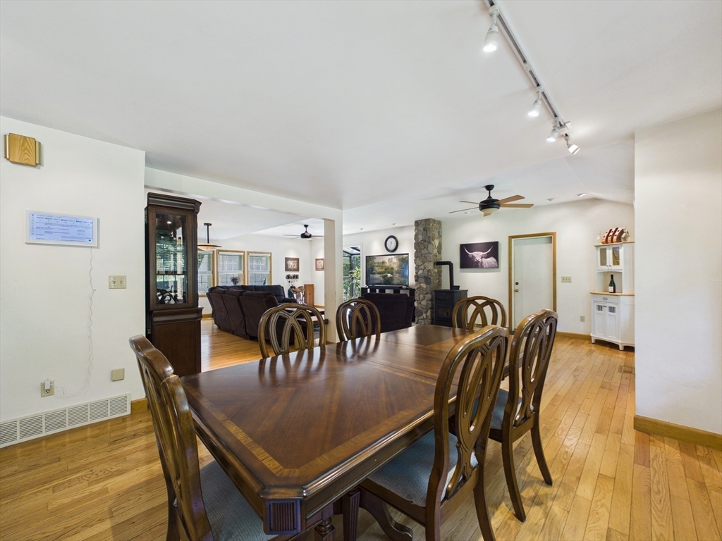 121 Plain Street Rehoboth, MA 02769 - Photo 10 of 39