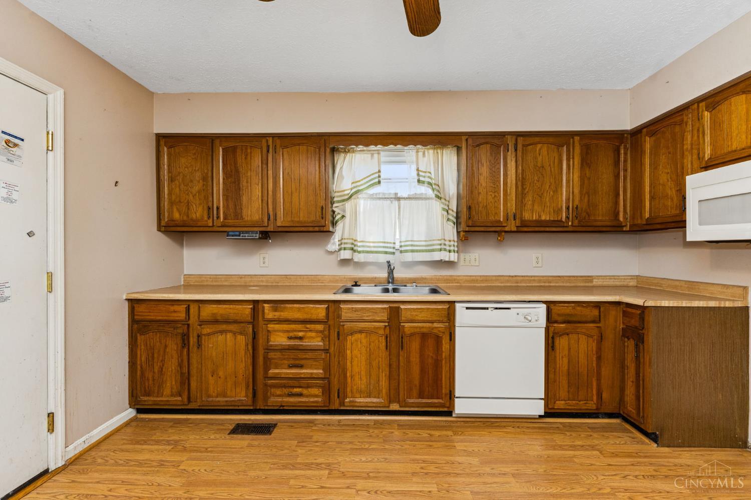 5885 Wade Road Milford, OH 45150 - Photo 13 of 32 Gallery Image 13