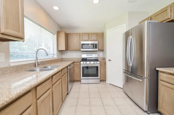 $2,000 | 22630 Powell House Lane, Katy, TX 77449