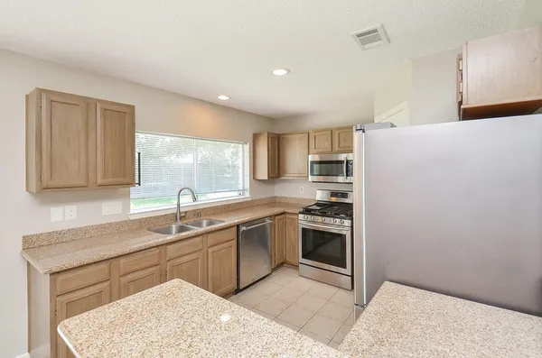 $2,000 | 22630 Powell House Lane, Katy, TX 77449