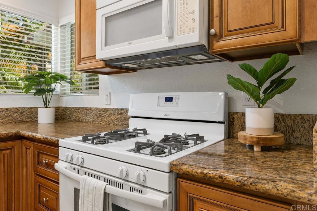 4574 Sunrise Oceanside, CA 92056 - Photo 10 of 30