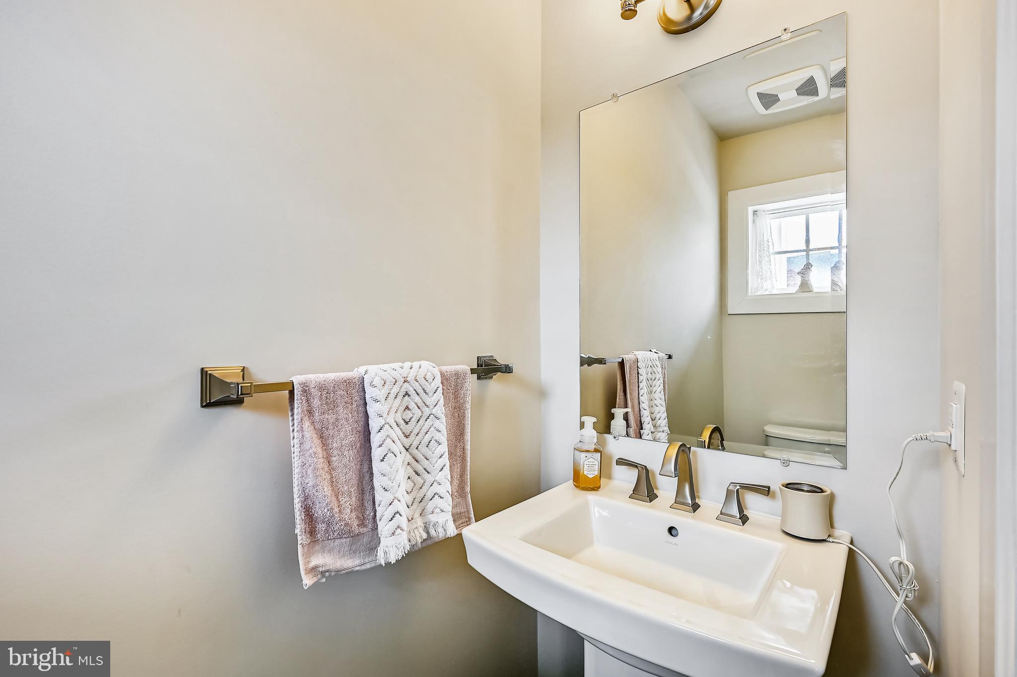 3073 Spring Peeper Court Odenton, MD 21113 - Photo 11 of 43 Gallery Image 11
