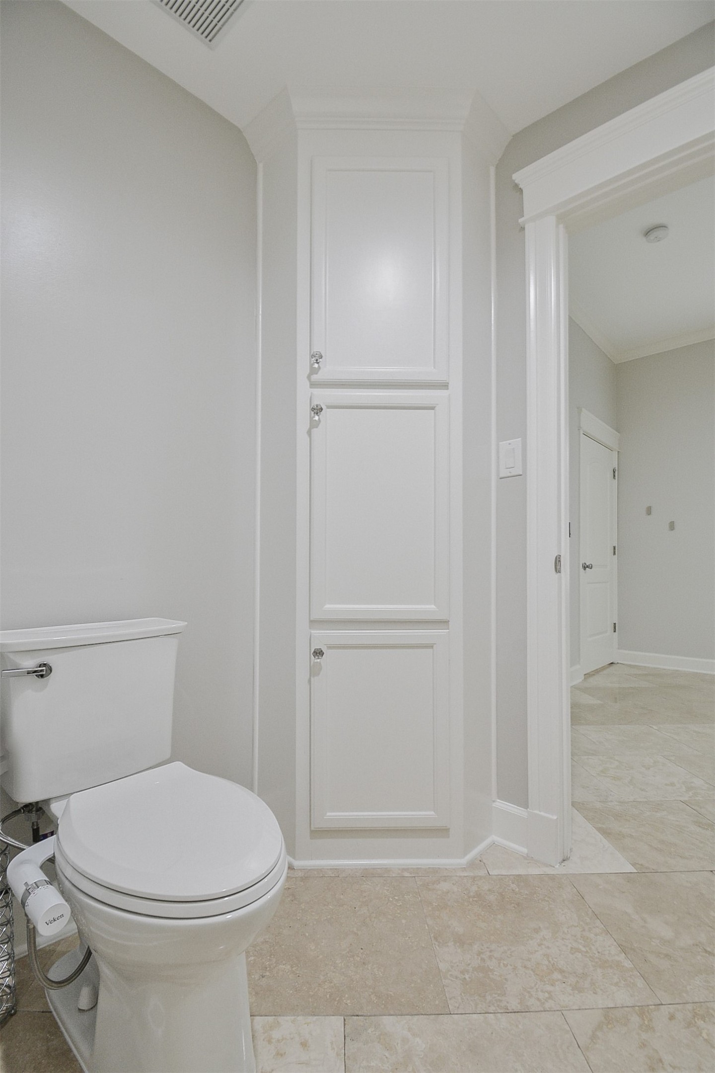 2802 Morrison Street, Unit 109 Houston, TX 77009 - Photo 16 of 40 Bathroom.