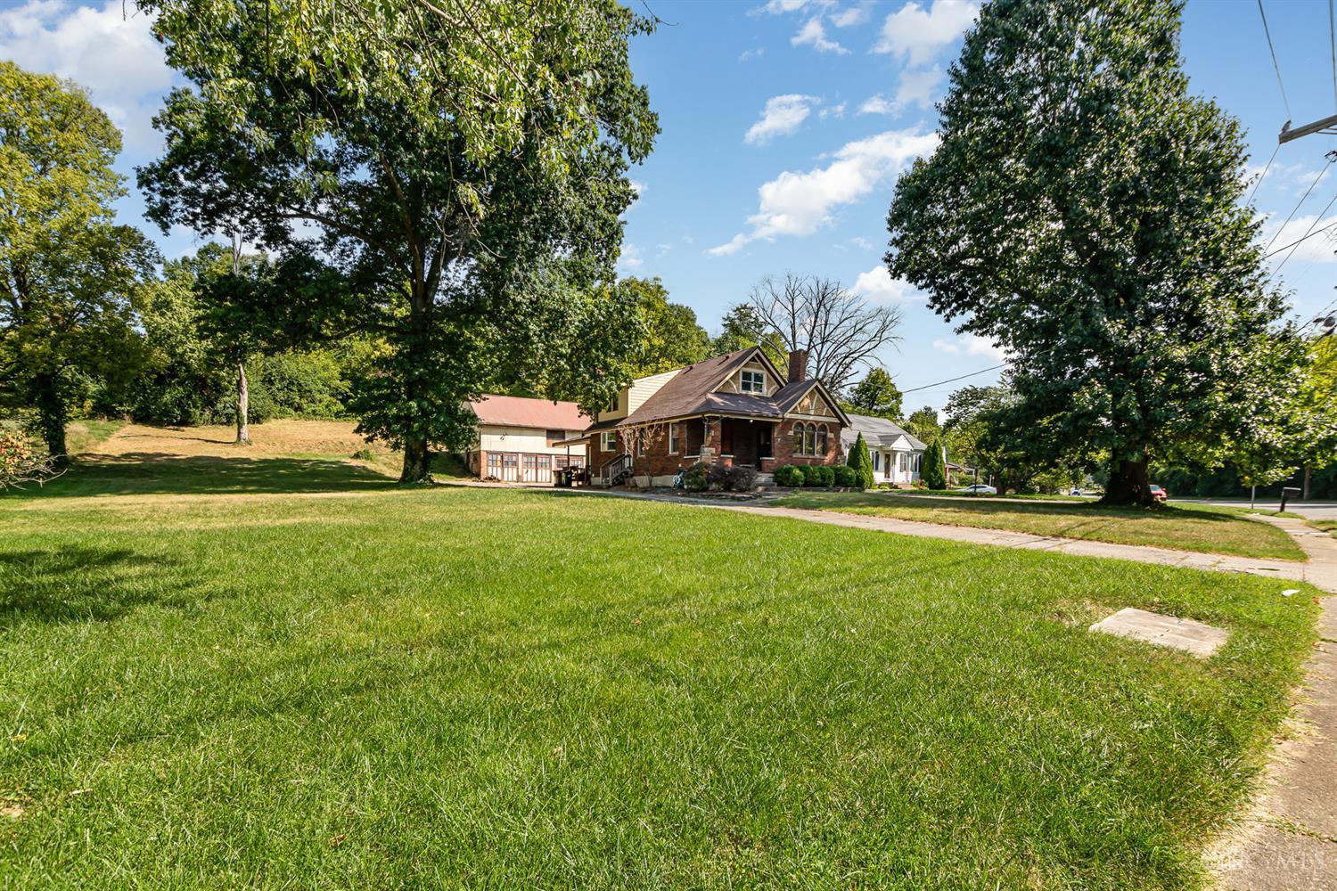 5554 Rapid Run Road Cincinnati, OH 45238 - Photo 3 of 35
