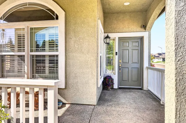 $870,000 | 1011 Taft Court, Winters, CA 95694