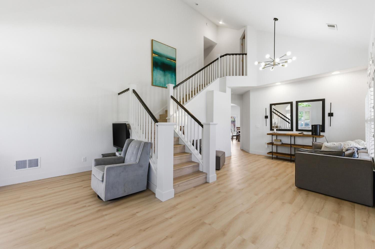1011 Taft Court Winters, CA 95694 - Photo 4 of 39